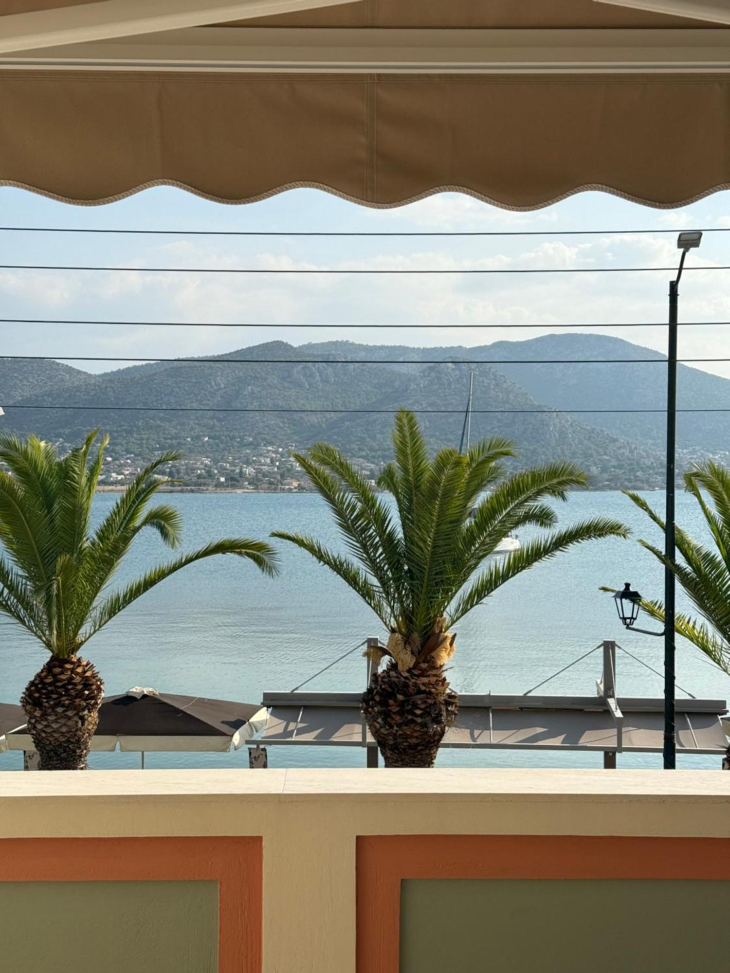 Seaside Salamis